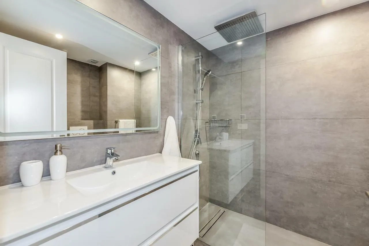 Apartment By Riva - Incredible, Stylish 2 Bedroom Apt In Puerto Banus Gardens Marbella